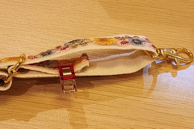 インド刺繍リボンのショルダーストラップ(スマホショルダー)の作り方