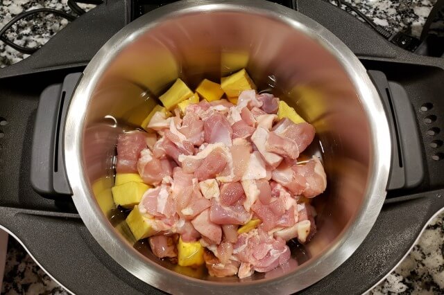 【ホットクック】さつまいもと鶏肉の煮物｜料理の手順