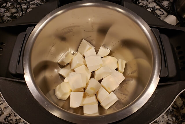 【ホットクック】里芋の煮っころがしの料理の手順