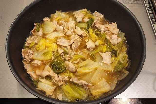 豚肉と白菜と春雨のオイスターソース煮込みの料理の手順