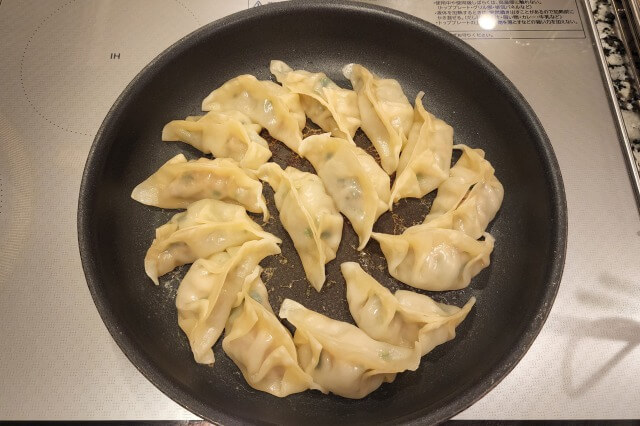 焼き餃子の料理の手順