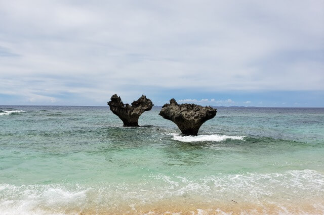 ティーヌ浜のハートロック