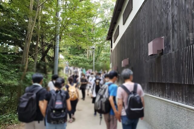 高尾山のトイレはきれいなので安心です