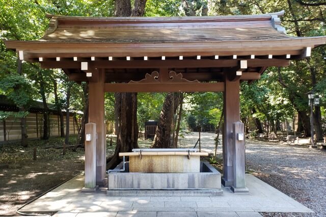 靖国神社への行き方｜市ヶ谷駅から行く場合（南門）