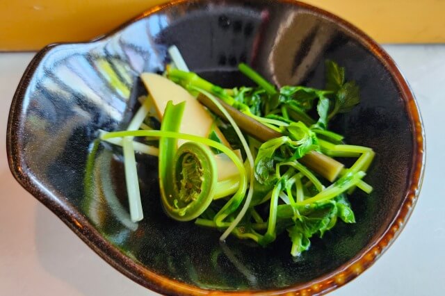 「山の朝食」の食事の内容