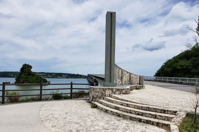 古宇利大橋（沖縄）の写真撮影スポット・停車場｜南詰展望所