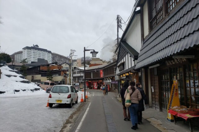 草津温泉の西の河原通り