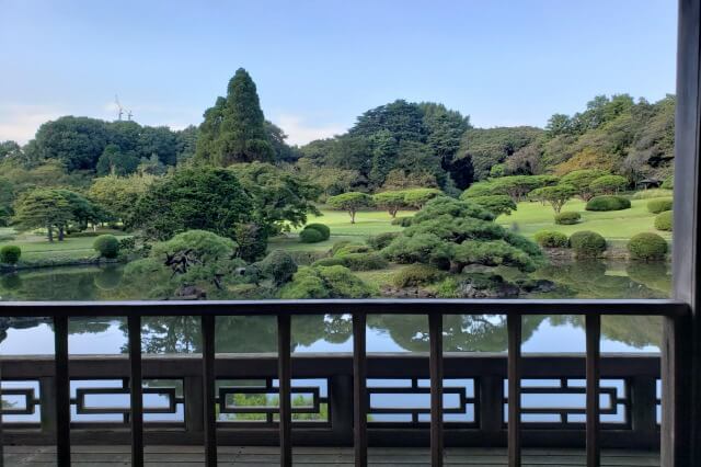 新宿御苑の旧御凉亭｜皇太子の御成婚記念として献上された建物