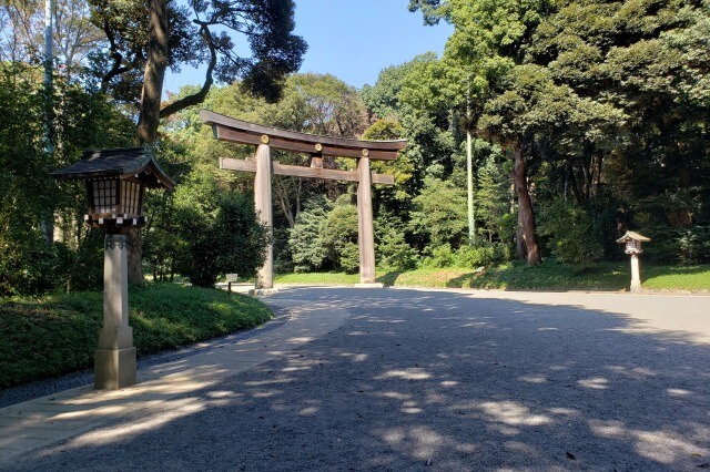 明治神宮の参道｜第二鳥居（日本一の大鳥居）