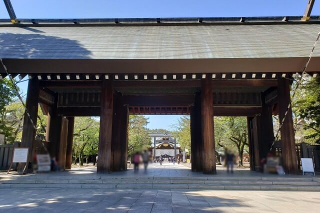 靖国神社の拝殿・本殿への参拝方法