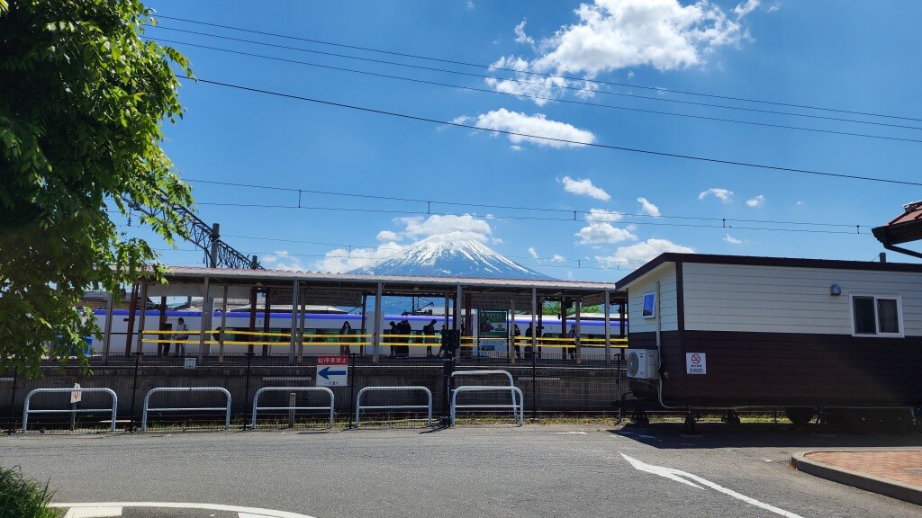 星のや富士へのアクセス｜電車で河口湖駅まで行く行き方を紹介します